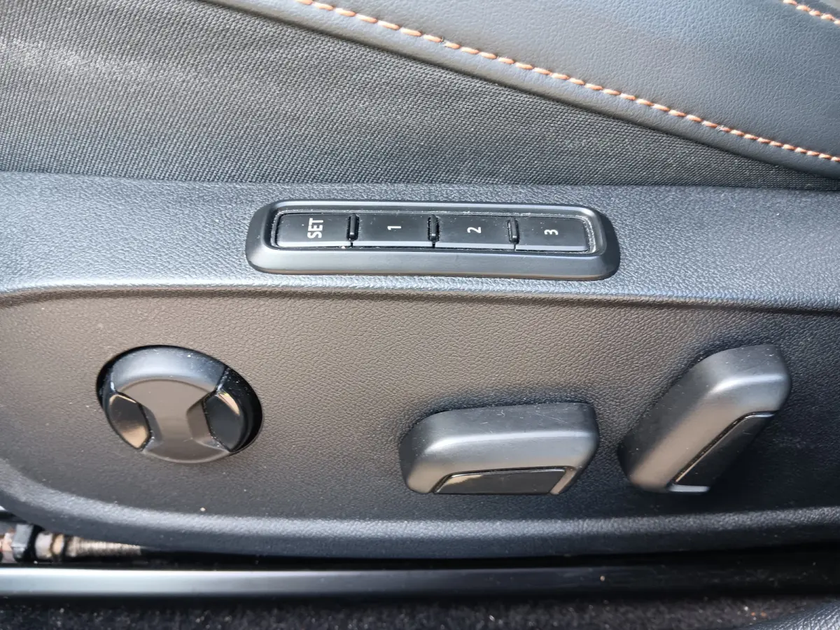 1.4 e-Hybrid VZ Copper Edition|ALLE OPTIES|MEMORY|PANO|WINTERPAKKET|NIEUWSTAAT