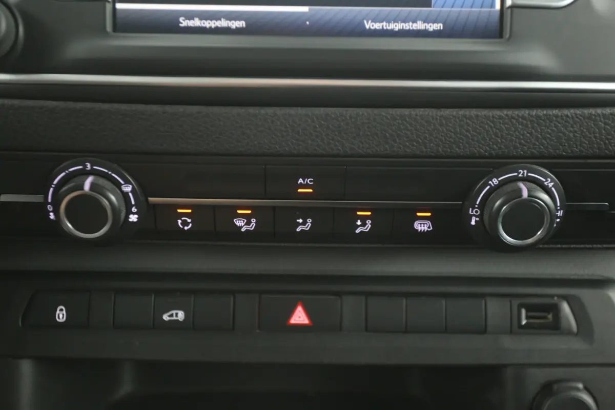 Electric 75 kWh L2H1 Range | Snelladen | SOH 93% | Airco | Cruise | 3 Zits | Parkeersens.