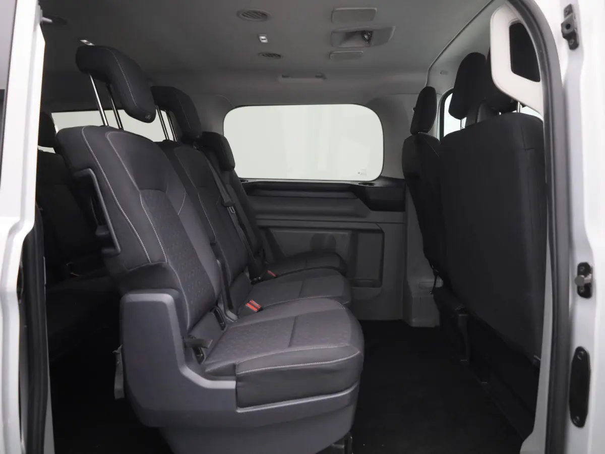 340 2.5 PHEV L2H1 Limited | Adaptieve Cruise Control | Stole-/stuurverwarming | Achteruitrijcamera | Lichtmetalen Velgen | Inklapbare Spiegels | VOL!