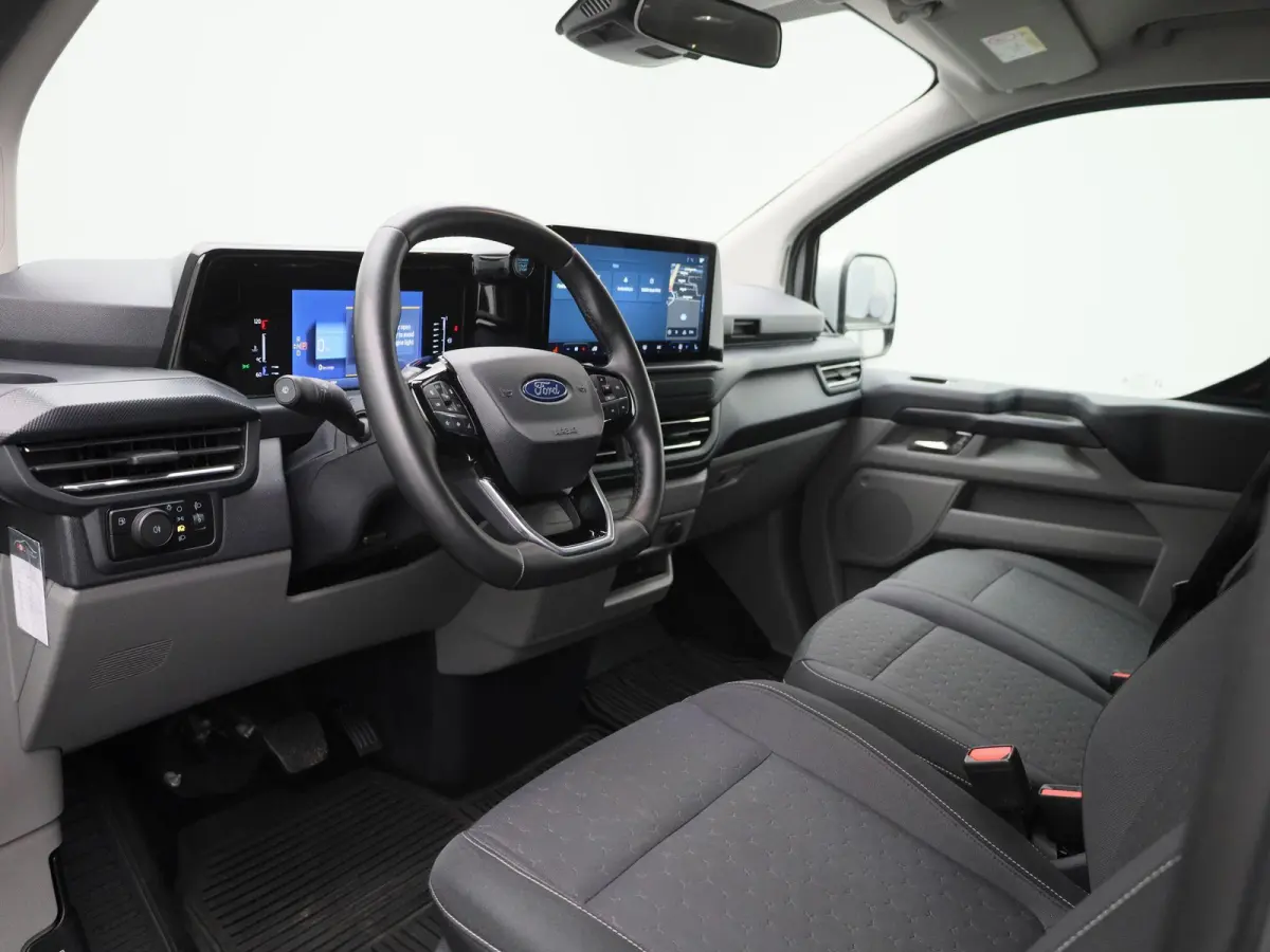340 2.5 PHEV L2H1 Limited | Adaptieve Cruise Control | Stole-/stuurverwarming | Achteruitrijcamera | Lichtmetalen Velgen | Inklapbare Spiegels | VOL!