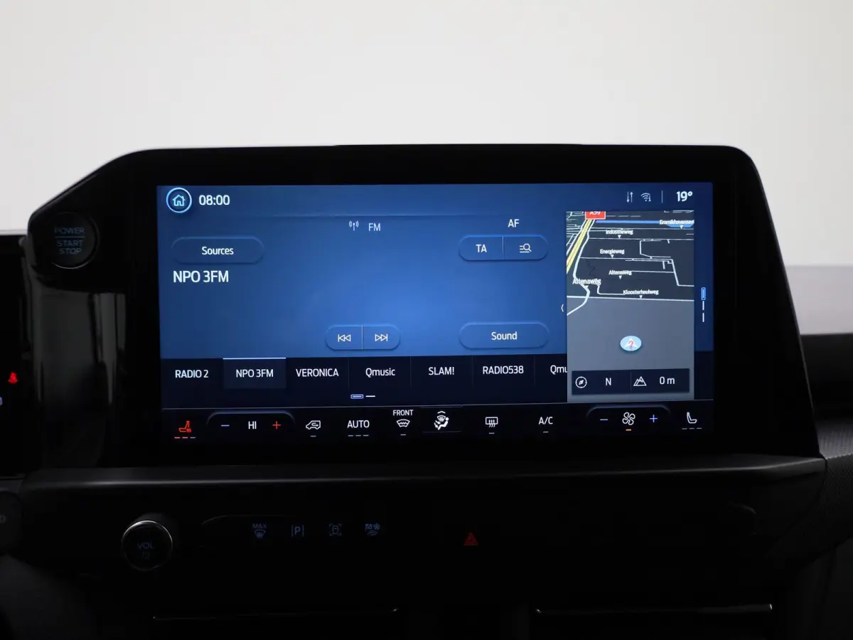 340 2.5 PHEV L2H1 Limited | Adaptieve Cruise Control | Stole-/stuurverwarming | Achteruitrijcamera | Lichtmetalen Velgen | Inklapbare Spiegels | VOL!