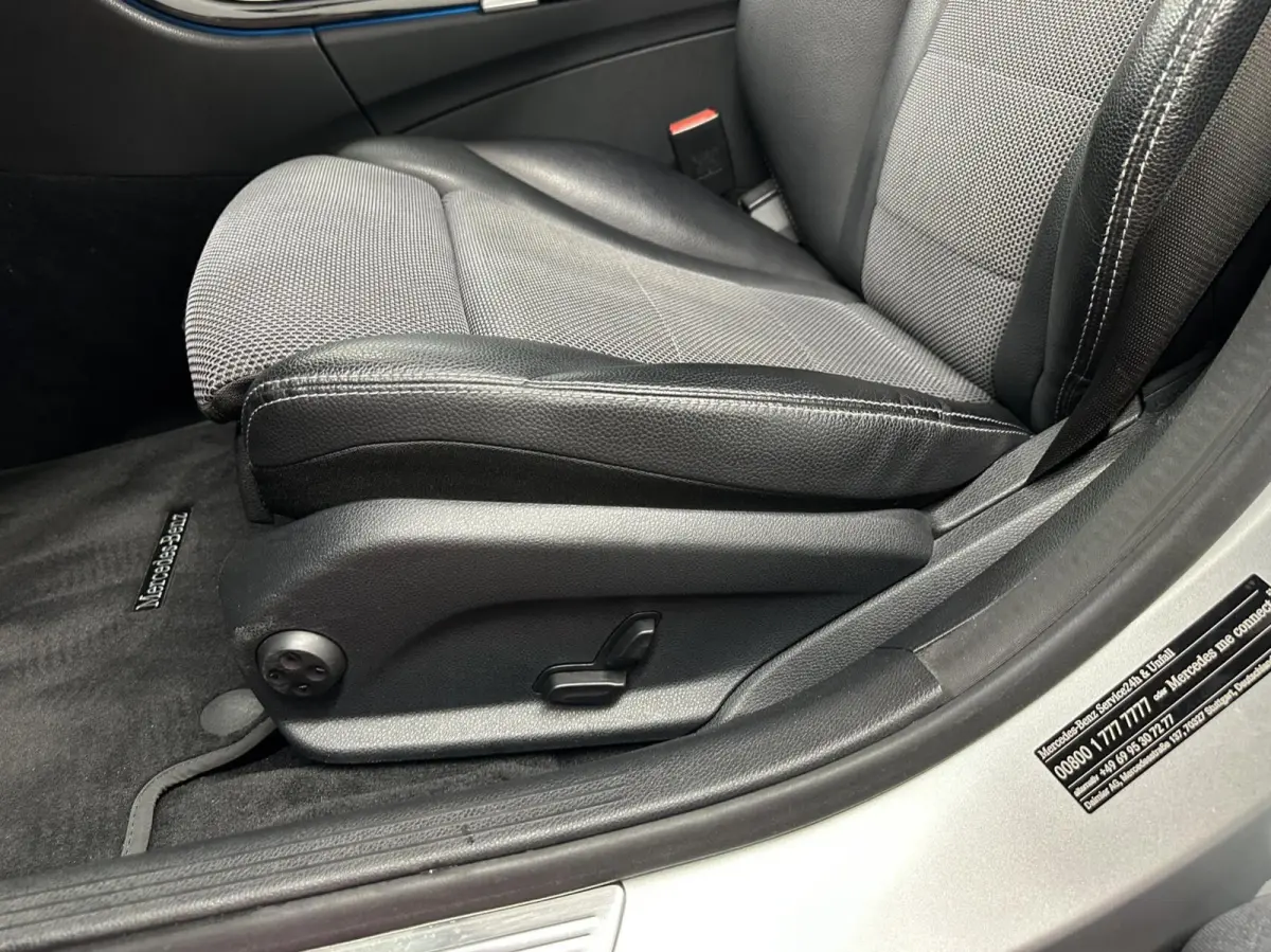 200 Premium Plus STOELVERW. CRUISE AUTOMAAT