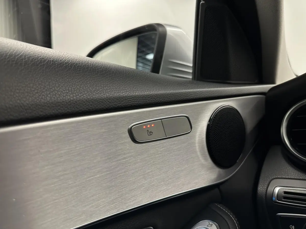 200 Premium Plus STOELVERW. CRUISE AUTOMAAT