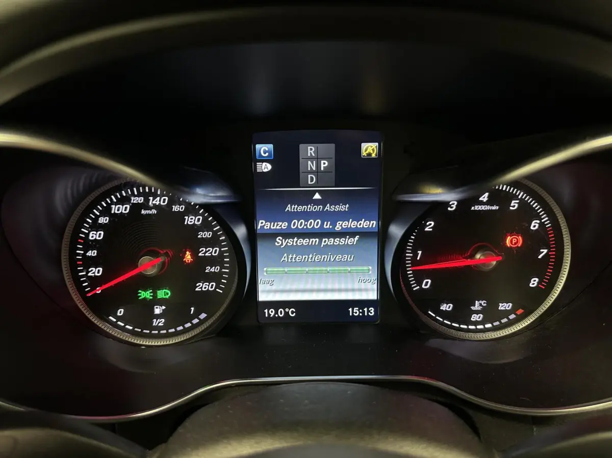 200 Premium Plus STOELVERW. CRUISE AUTOMAAT