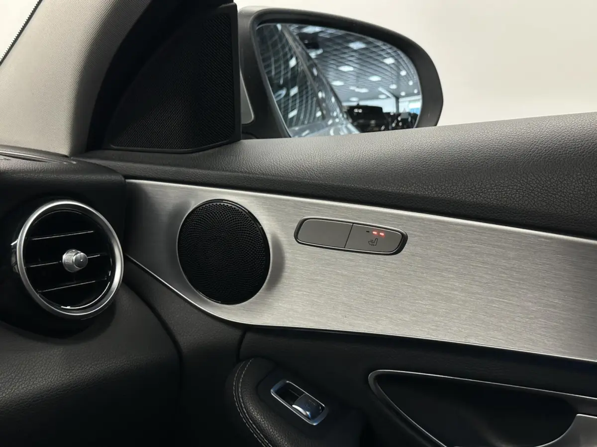 200 Premium Plus STOELVERW. CRUISE AUTOMAAT