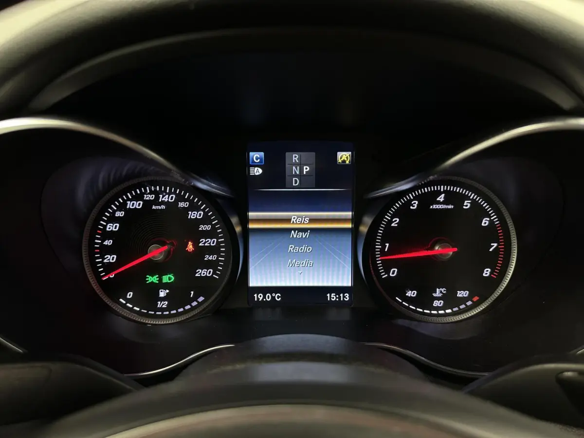 200 Premium Plus STOELVERW. CRUISE AUTOMAAT