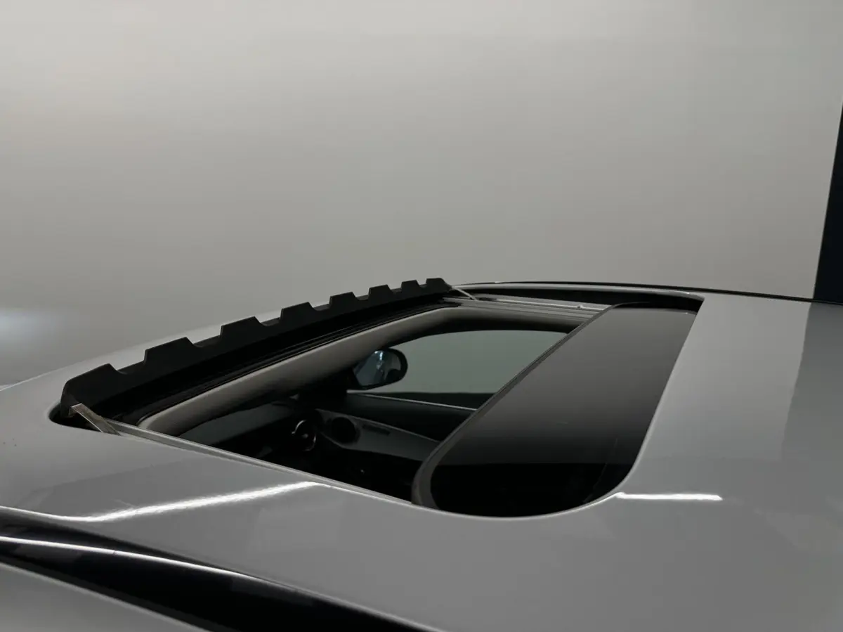 200 Premium Plus STOELVERW. CRUISE AUTOMAAT