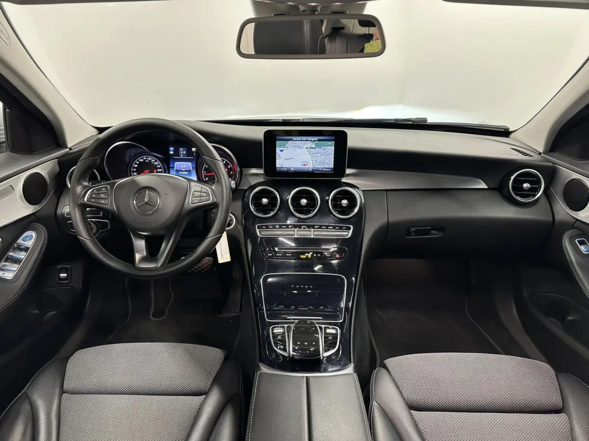 200 Premium Plus STOELVERW. CRUISE AUTOMAAT