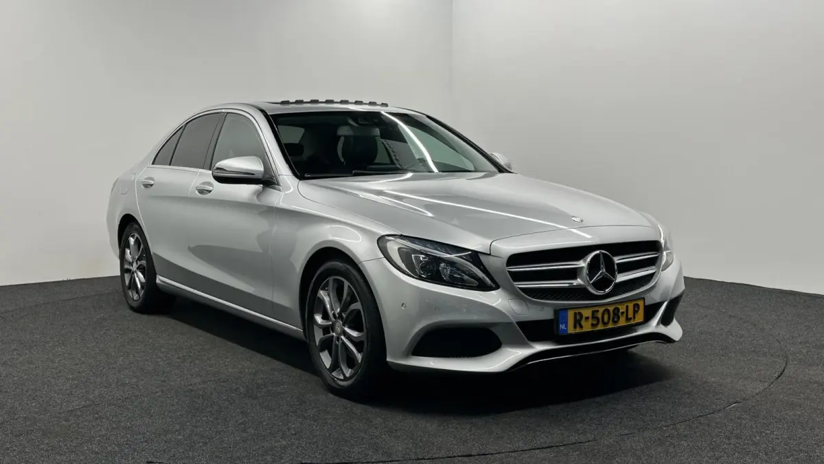 200 Premium Plus STOELVERW. CRUISE AUTOMAAT