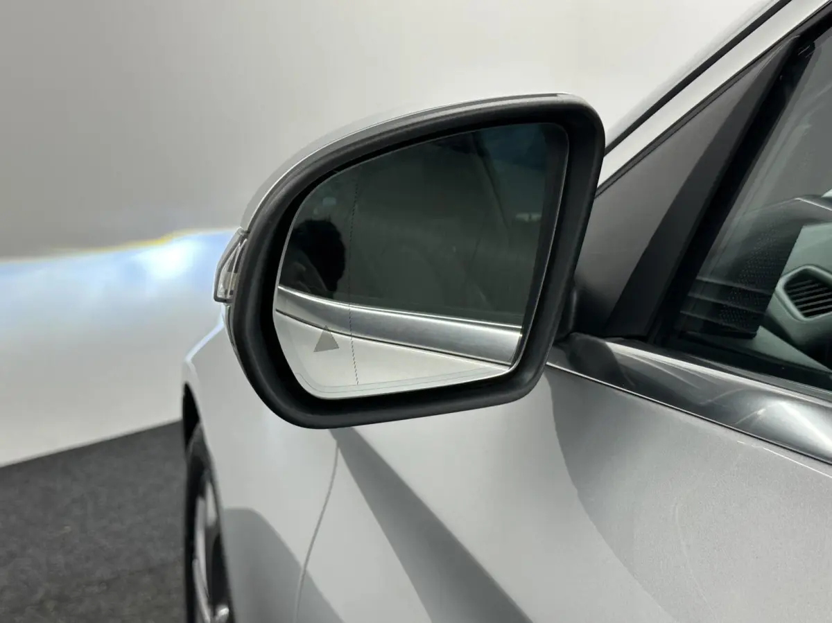 200 Premium Plus STOELVERW. CRUISE AUTOMAAT