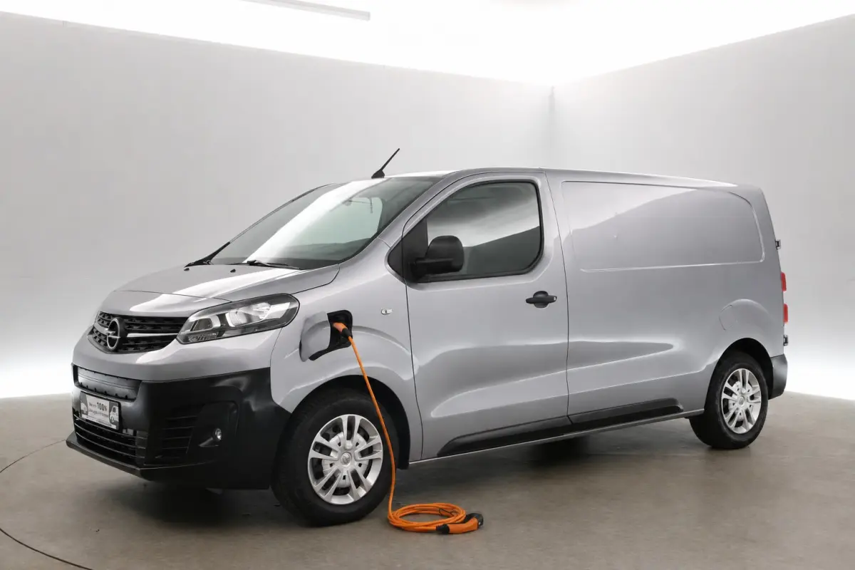 75 kWh L2H1 Long Range | Snelladen | SOH 92% | Airco | Cruise | 3 Zits | Parkeersens.