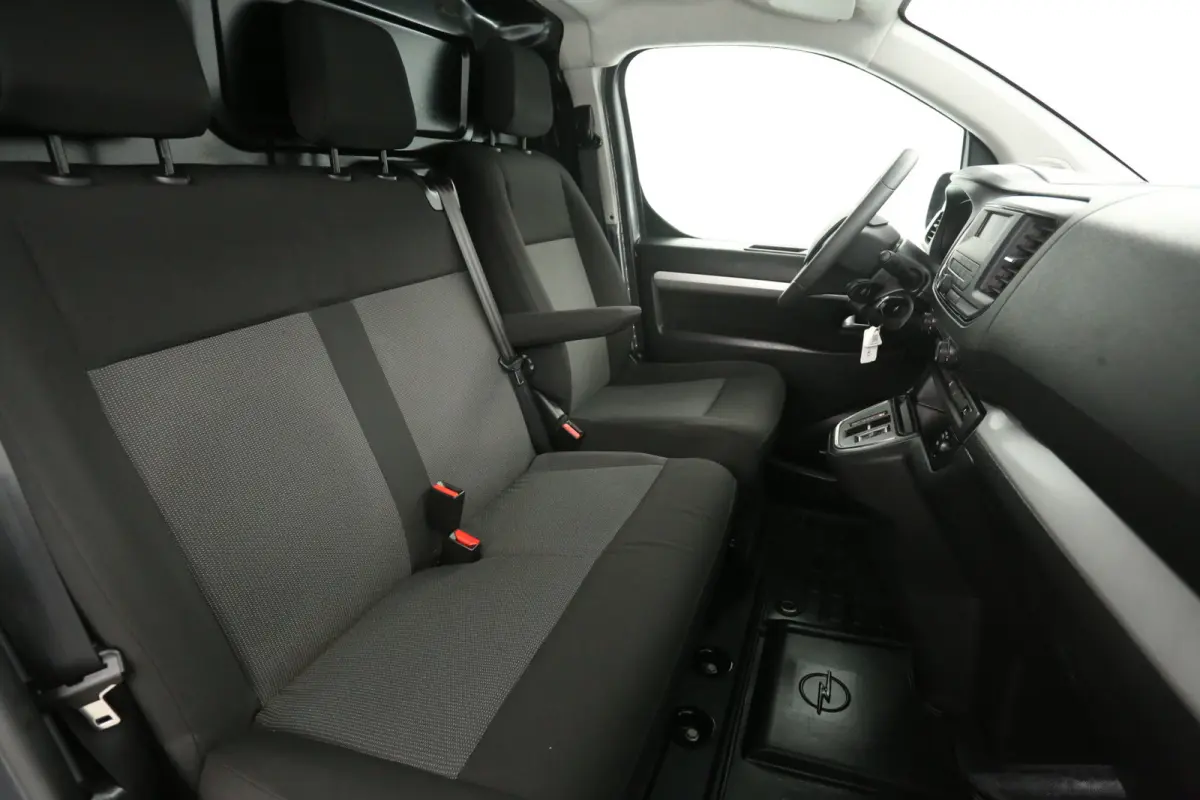 75 kWh L2H1 Long Range | Snelladen | SOH 92% | Airco | Cruise | 3 Zits | Parkeersens.