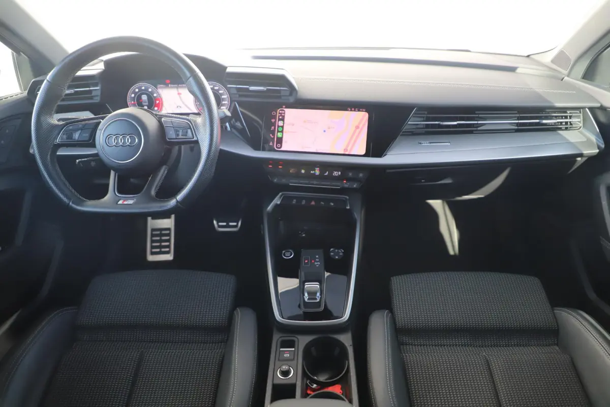 30 TFSI S edition Virtual Cockpit Half Leder Stoelverwarming LED Navigatie Achteruitrijcamera Parkeersensors Carplay S-Line Sport