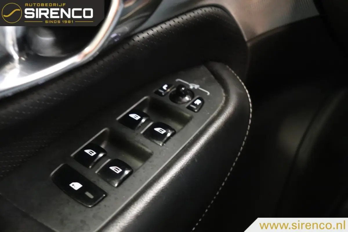2.0 T8 Twin Engine AWD R-Design | blackpack | B&W | hud | panoramadak | stoel en stuur verwarming |