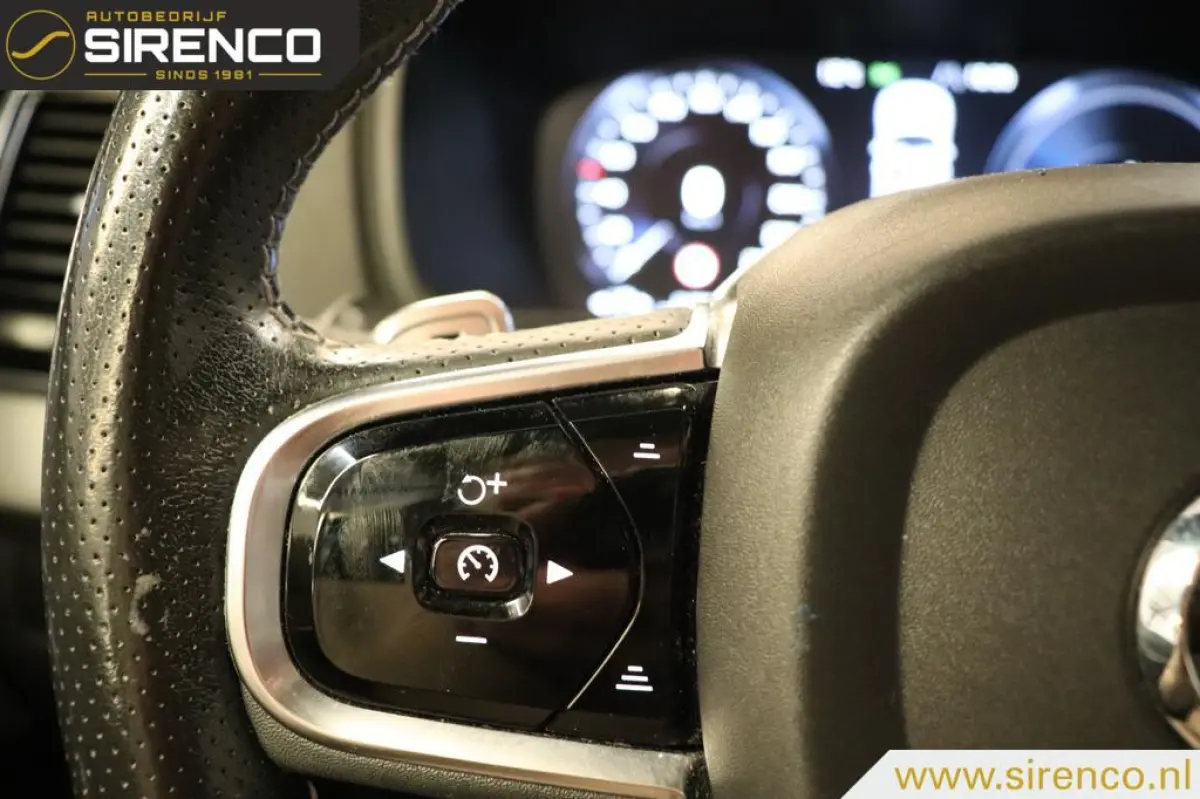 2.0 T8 Twin Engine AWD R-Design | blackpack | B&W | hud | panoramadak | stoel en stuur verwarming |