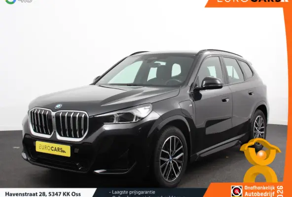 xDrive25e M-Sport Trekhaak Navigatie Apple CarPlay Android Auto Camera Parkeerhulp Adaptive Cruise Control Dodehoekdetectie Stoelverwarming Full Led Leder Keyless entry Climate Control Licht