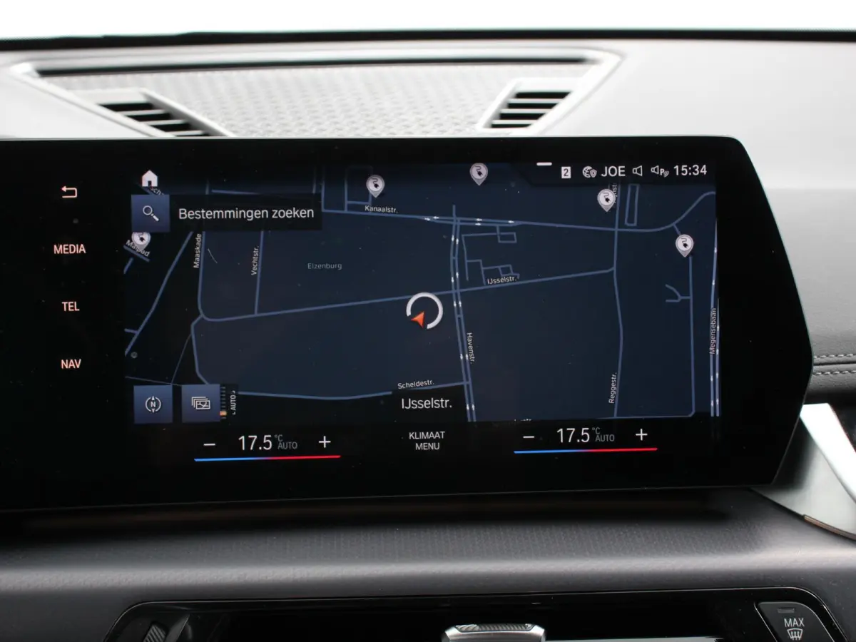 xDrive25e M-Sport Trekhaak Navigatie Apple CarPlay Android Auto Camera Parkeerhulp Adaptive Cruise Control Dodehoekdetectie Stoelverwarming Full Led Leder Keyless entry Climate Control Licht