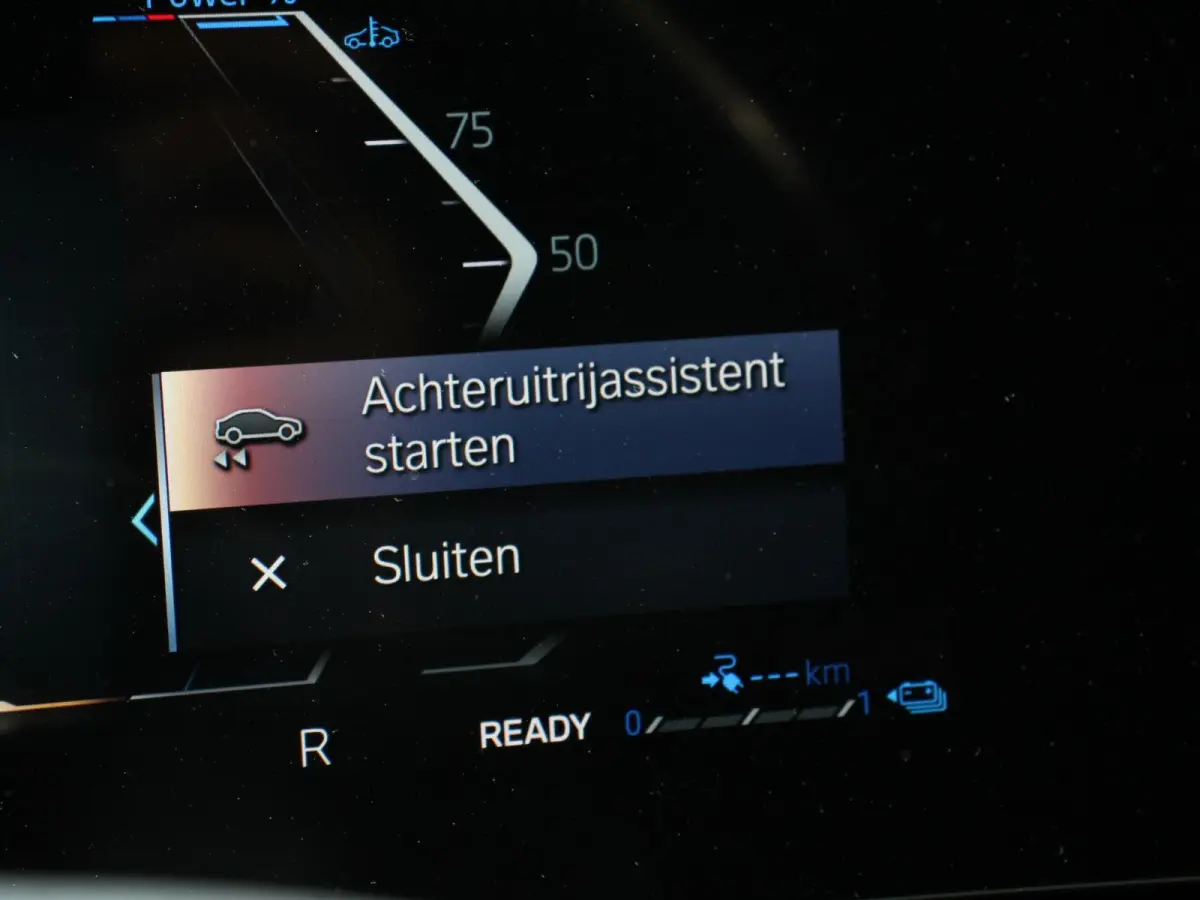 xDrive25e M-Sport Trekhaak Navigatie Apple CarPlay Android Auto Camera Parkeerhulp Adaptive Cruise Control Dodehoekdetectie Stoelverwarming Full Led Leder Keyless entry Climate Control Licht
