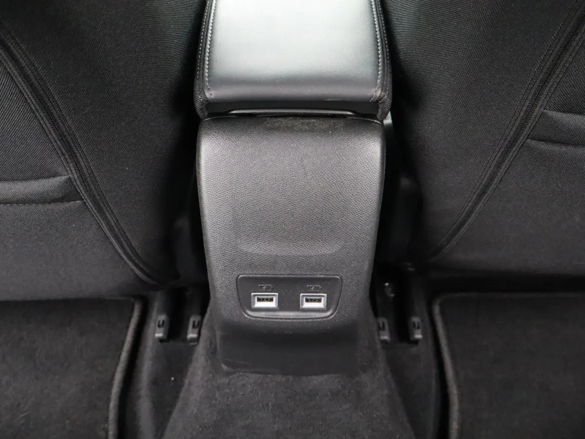 EV Active Pack 50 kWh 94% SOH | Carplay | Cruise Control | Stoelverwarming | Navigatie | Origineel NL!