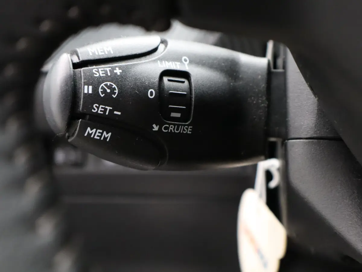 EV Active Pack 50 kWh 94% SOH | Carplay | Cruise Control | Stoelverwarming | Navigatie | Origineel NL!
