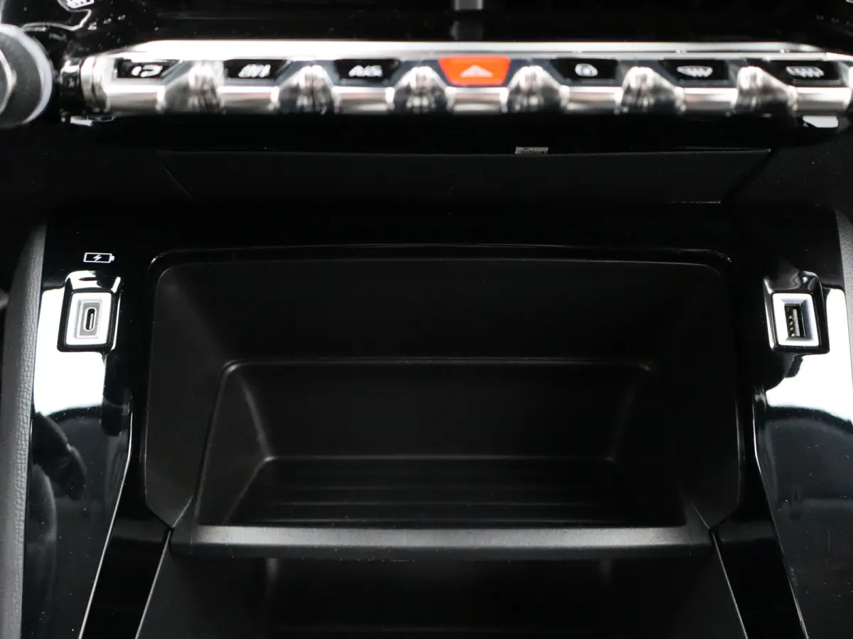 EV Active Pack 50 kWh 94% SOH | Carplay | Cruise Control | Stoelverwarming | Navigatie | Origineel NL!