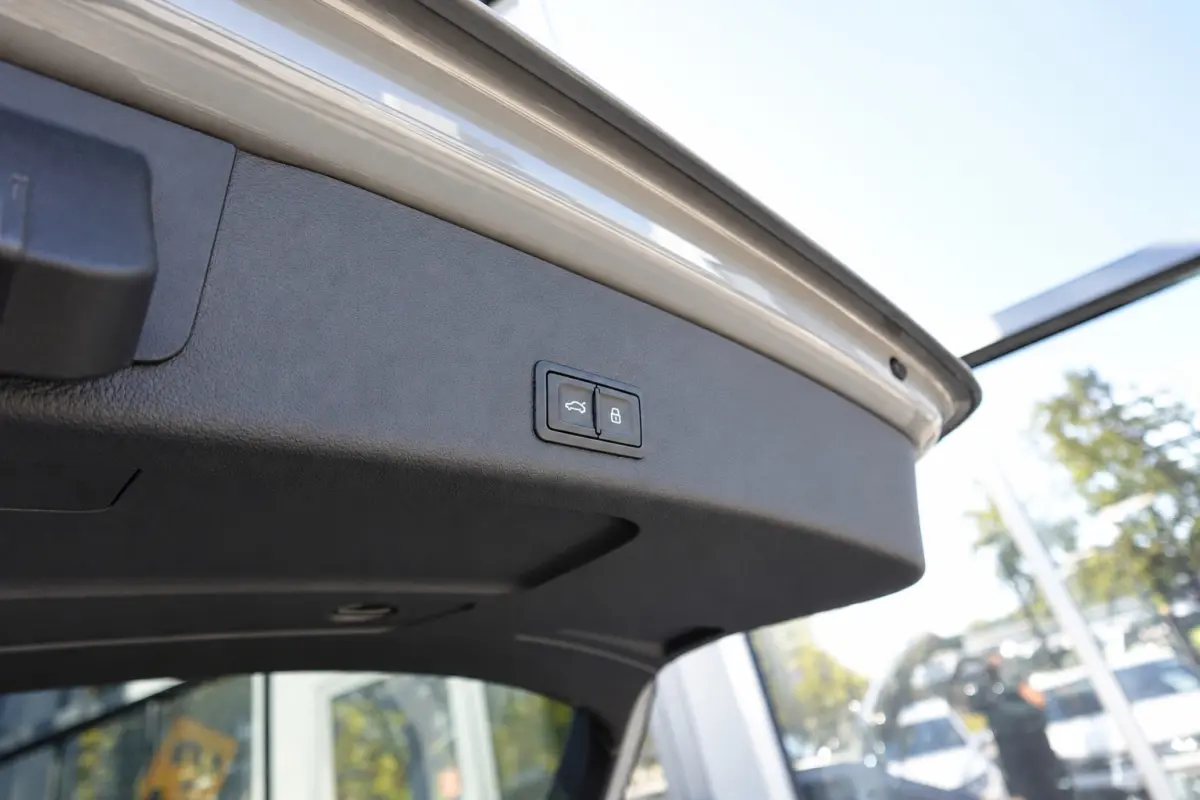 TFSI quattro DYNAMIC PANO KEYLESS KERAMISCH