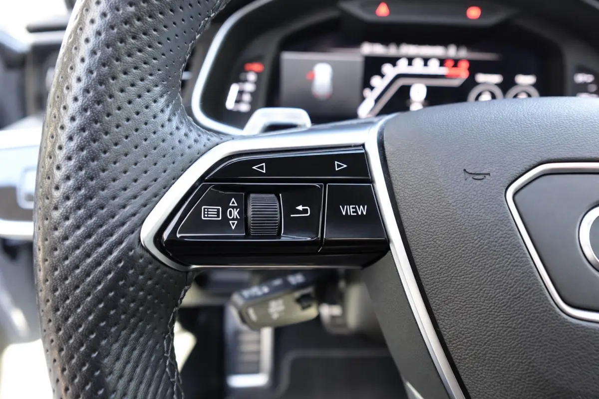 TFSI quattro DYNAMIC PANO KEYLESS KERAMISCH