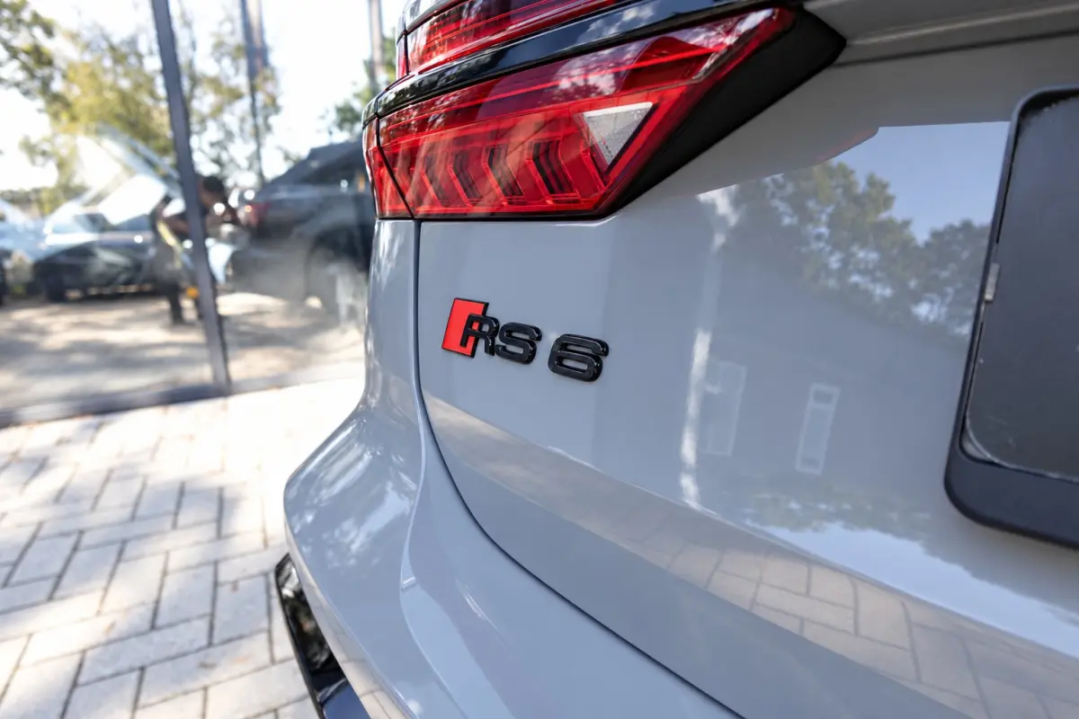 TFSI quattro DYNAMIC PANO KEYLESS KERAMISCH