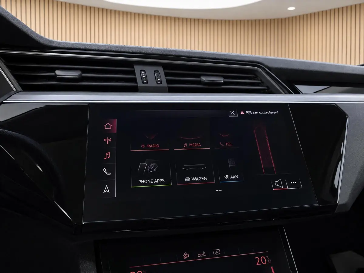 e-tron 50 quattro Launch edition plus 71 kWh |Pano |Stoelverw.
