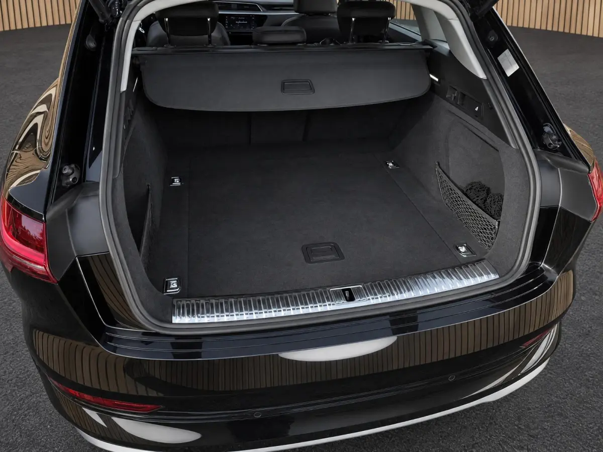 e-tron 50 quattro Launch edition plus 71 kWh |Pano |Stoelverw.