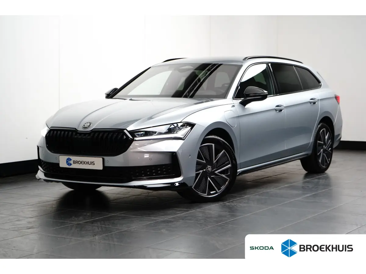 1.5 TSI iV 204PK Sportline PHEV DSG-6 | VERLEGNDE GARANTIE | TREKHAAK | STOEL(V+A) + STUURVERW. | CAMERA | HEAD-UP | MEMORY | CARPLAY |  18 INCH | CLIMATE CONTROL |
