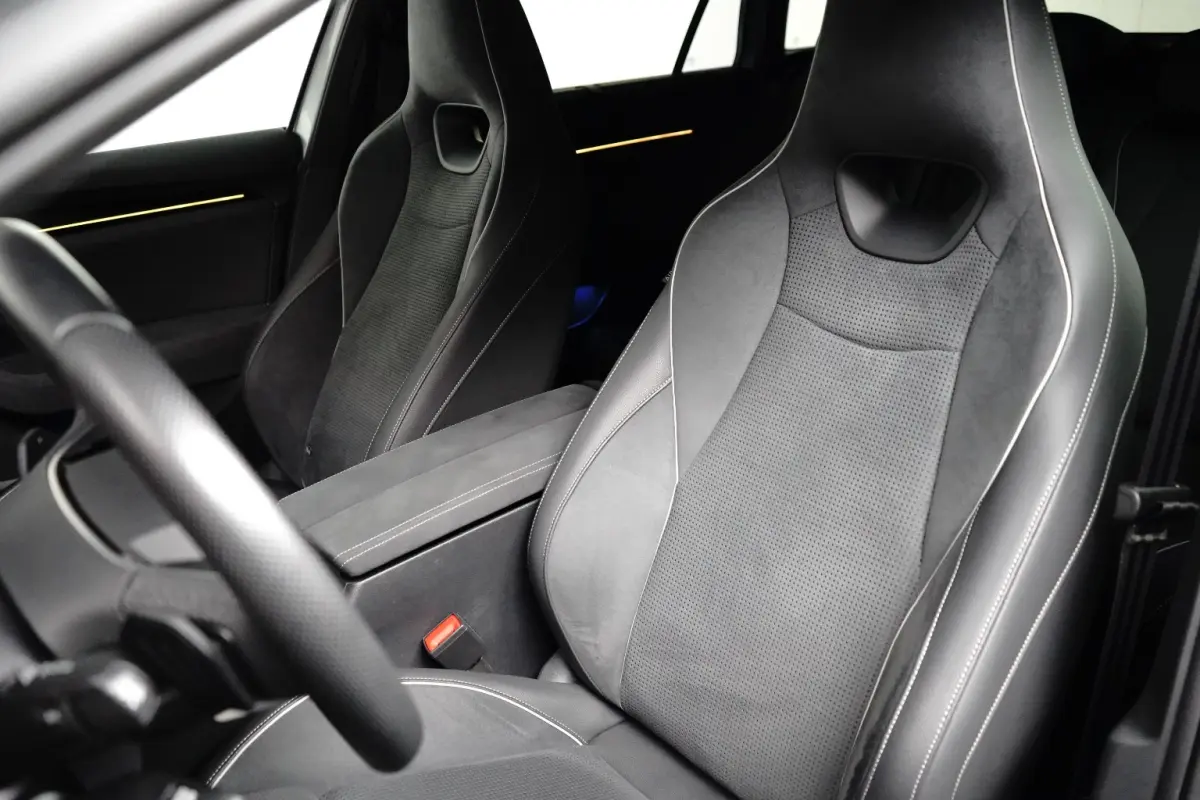 1.5 TSI iV 204PK Sportline PHEV DSG-6 | VERLEGNDE GARANTIE | TREKHAAK | STOEL(V+A) + STUURVERW. | CAMERA | HEAD-UP | MEMORY | CARPLAY |  18 INCH | CLIMATE CONTROL |