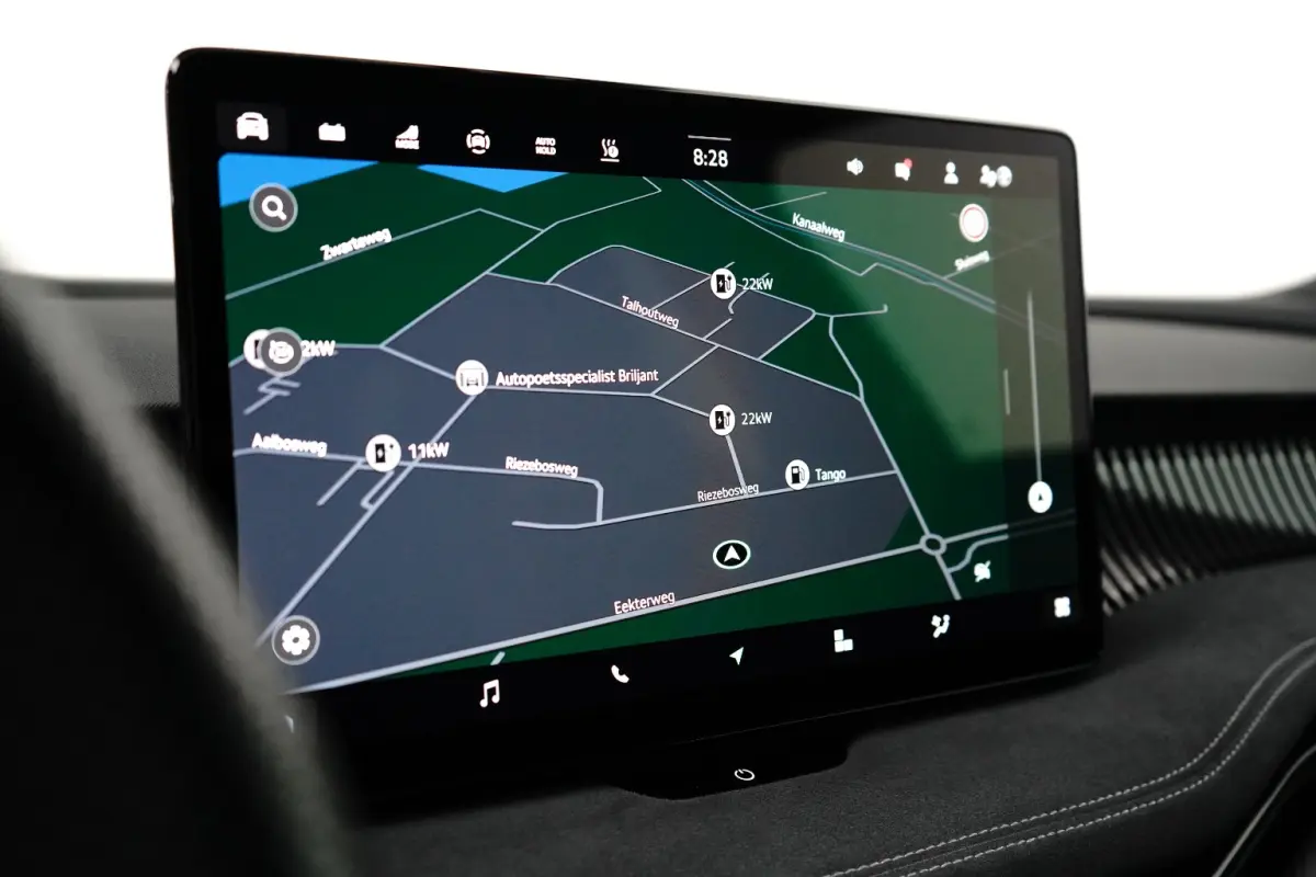 1.5 TSI iV 204PK Sportline PHEV DSG-6 | VERLEGNDE GARANTIE | TREKHAAK | STOEL(V+A) + STUURVERW. | CAMERA | HEAD-UP | MEMORY | CARPLAY |  18 INCH | CLIMATE CONTROL |
