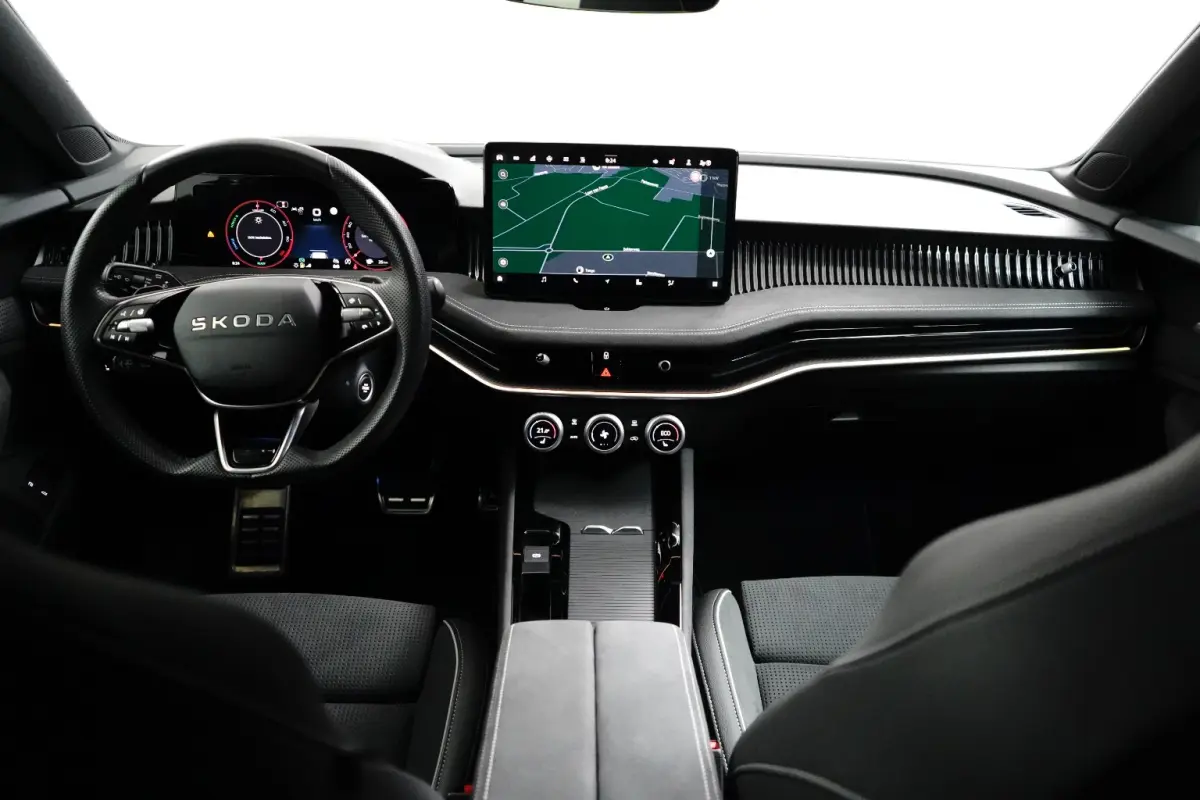1.5 TSI iV 204PK Sportline PHEV DSG-6 | VERLEGNDE GARANTIE | TREKHAAK | STOEL(V+A) + STUURVERW. | CAMERA | HEAD-UP | MEMORY | CARPLAY |  18 INCH | CLIMATE CONTROL |