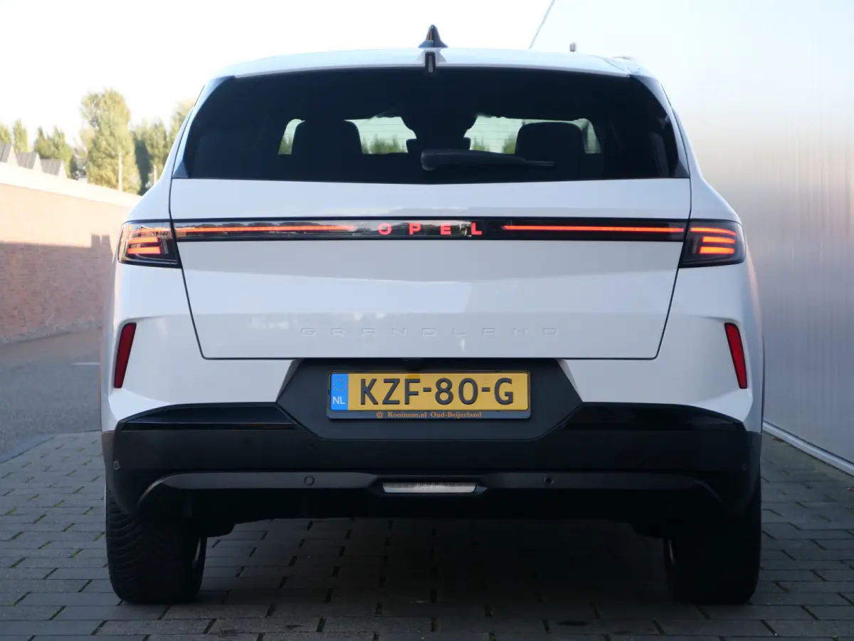 1.2 Turbo Hybrid GS 145 Pk Automaat Navi / DAB / Apple Carplay / Camera / HUD  / Winterpakket