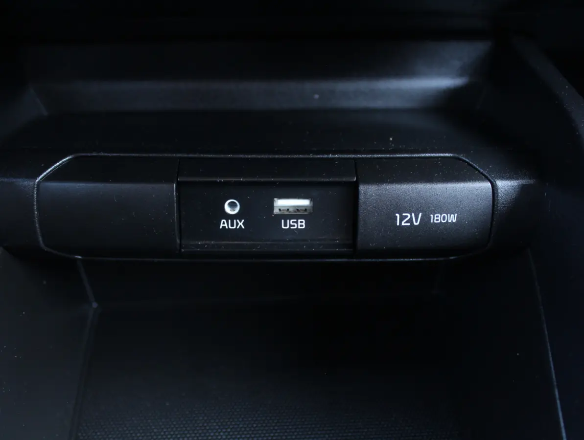 1.0 TGDI DynamicLine AIRCO | CRUISE | LED | NAVI | CARPLAY | DAB | LMV15 | CAMERA | PDC