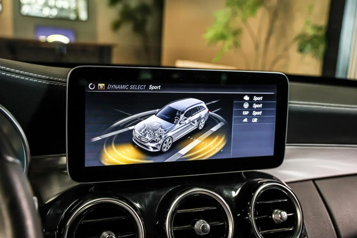 300 e Business Solution AMG|Carplay|Trekhaak|Camera|