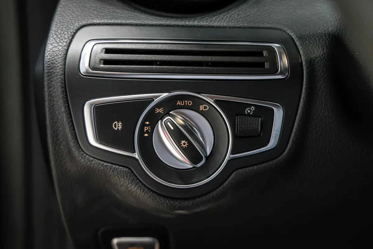 300 e Business Solution AMG|Carplay|Trekhaak|Camera|