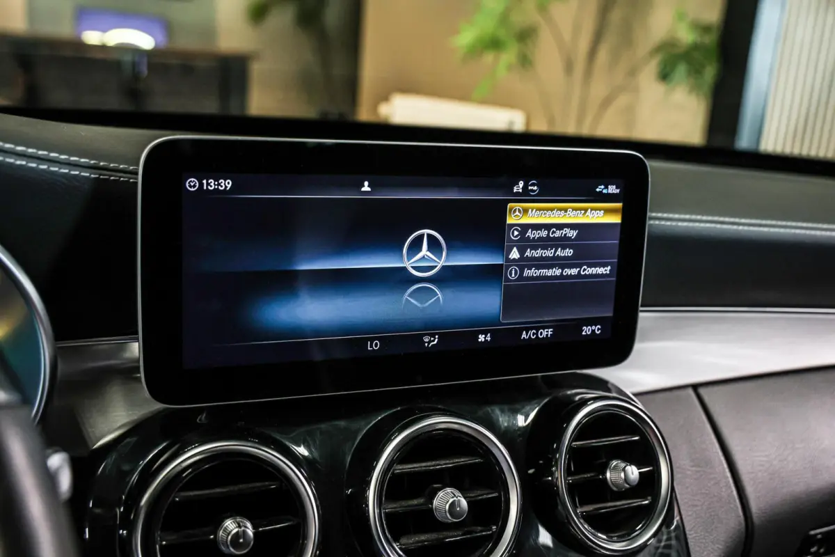 300 e Business Solution AMG|Carplay|Trekhaak|Camera|