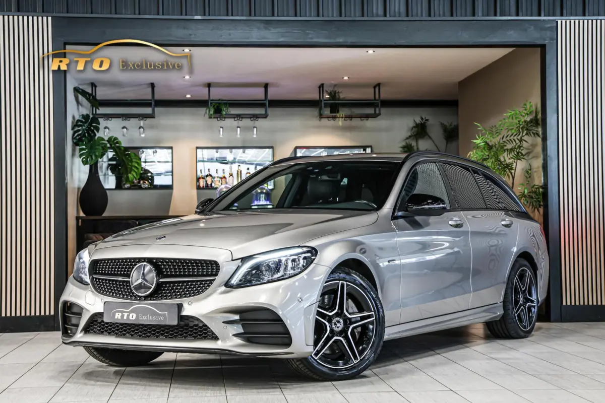 300 e Business Solution AMG|Carplay|Trekhaak|Camera|