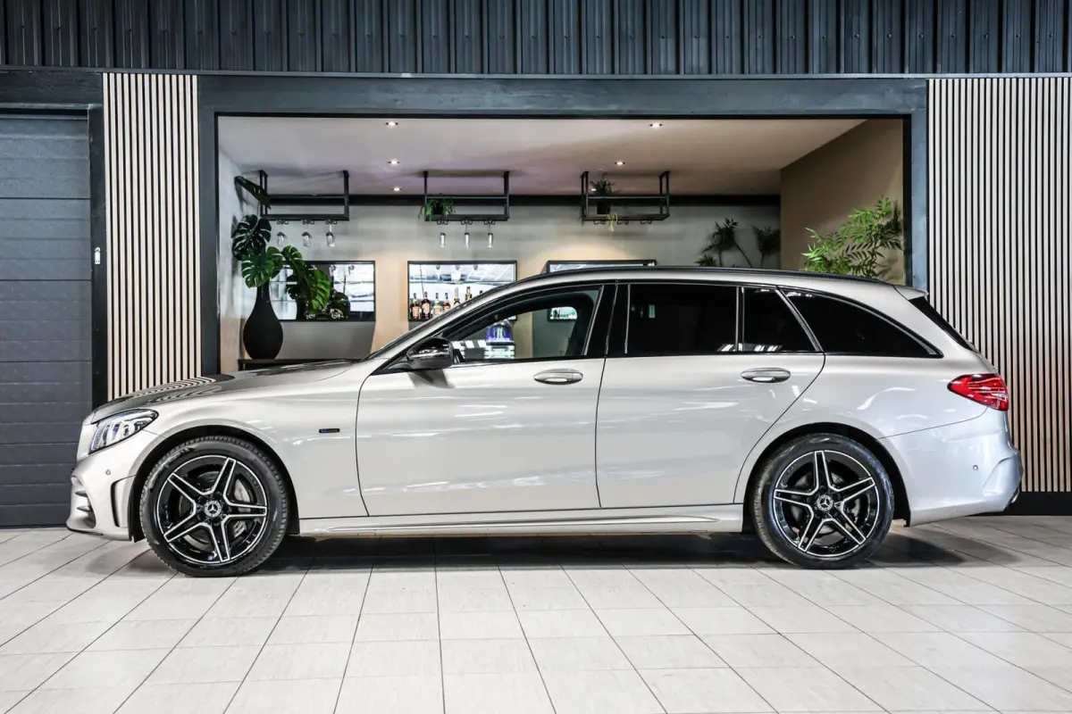 300 e Business Solution AMG|Carplay|Trekhaak|Camera|