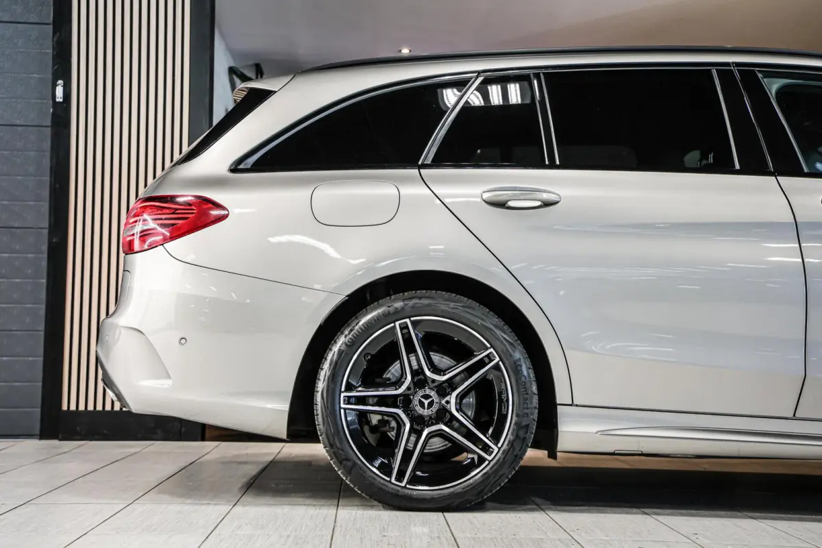 300 e Business Solution AMG|Carplay|Trekhaak|Camera|