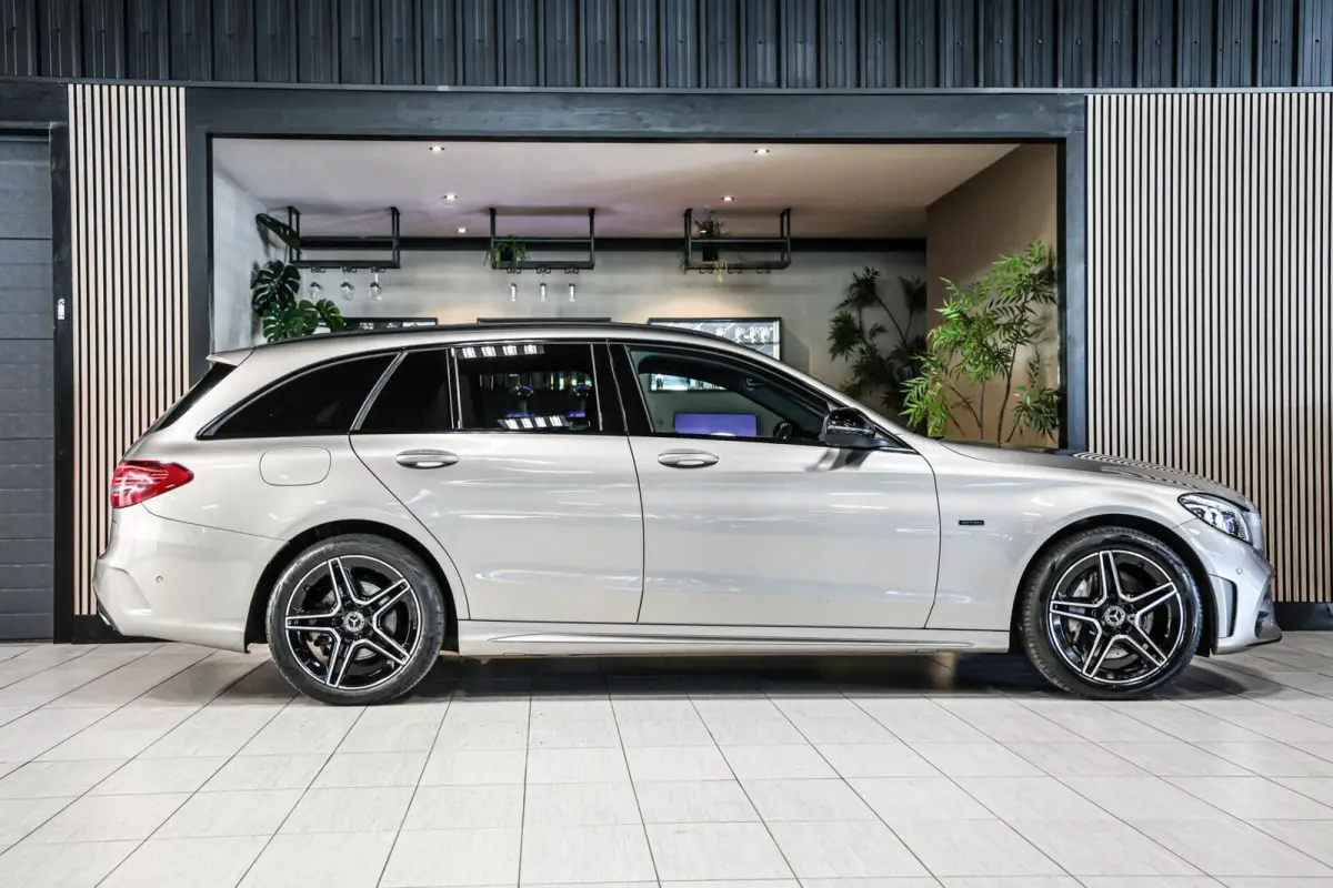 300 e Business Solution AMG|Carplay|Trekhaak|Camera|