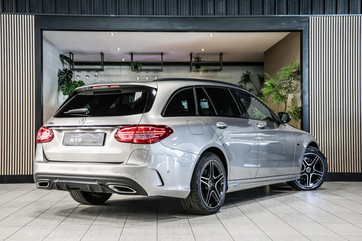 300 e Business Solution AMG|Carplay|Trekhaak|Camera|