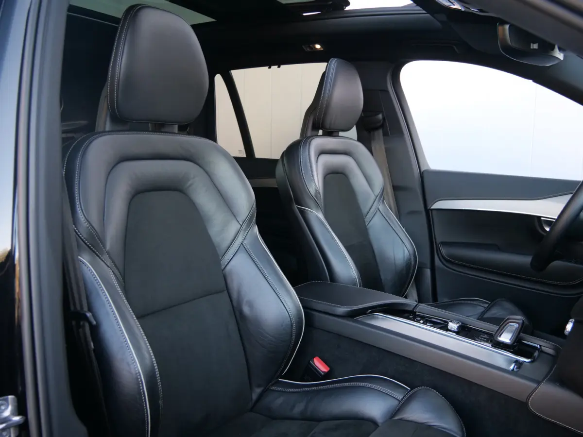 2.0 T8 Recharge AWD Inscription Exclusive 390 Pk Automaat 7-zitter Navi / DAB / Pano-dak / 360 camera / Apple Carplay