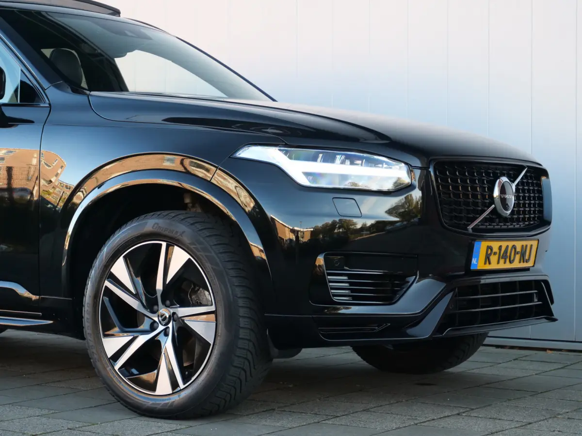 2.0 T8 Recharge AWD Inscription Exclusive 390 Pk Automaat 7-zitter Navi / DAB / Pano-dak / 360 camera / Apple Carplay
