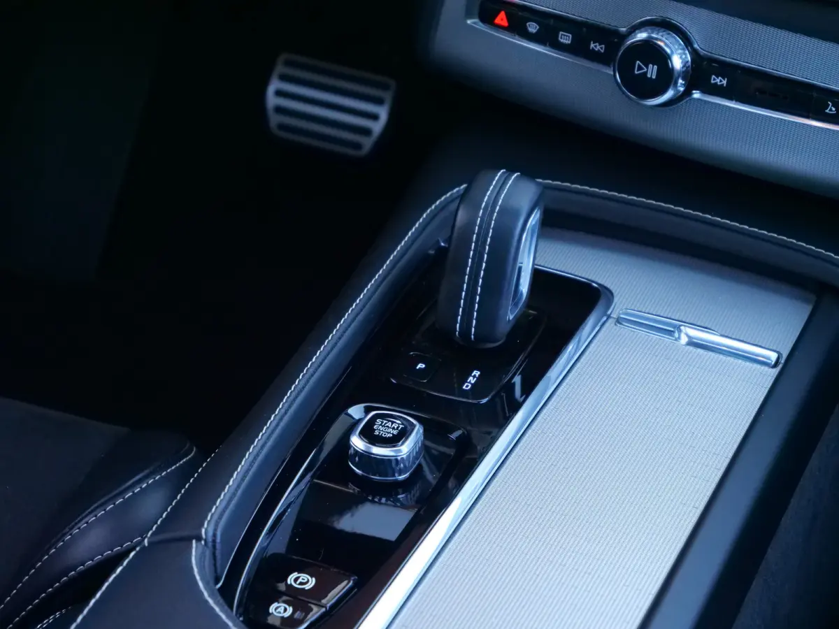 2.0 T8 Recharge AWD Inscription Exclusive 390 Pk Automaat 7-zitter Navi / DAB / Pano-dak / 360 camera / Apple Carplay