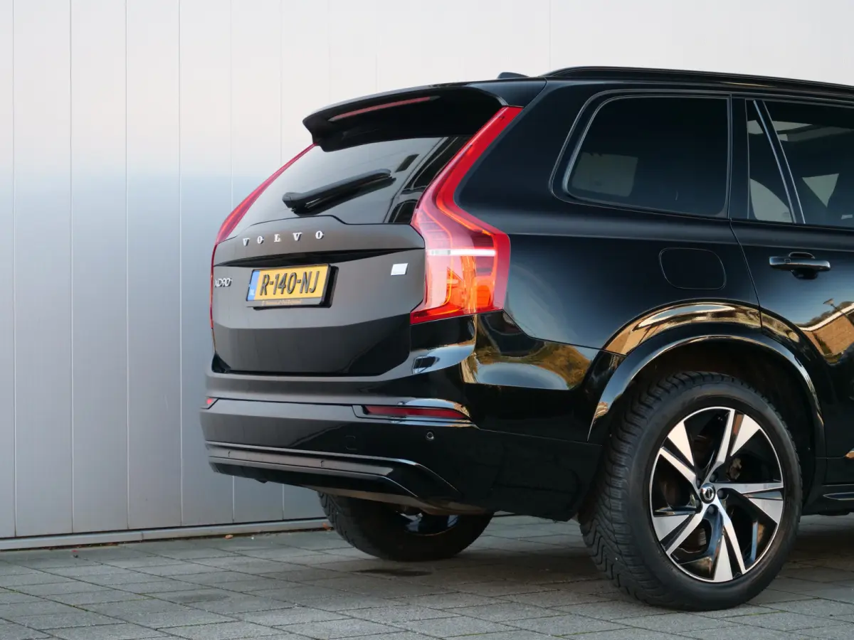 2.0 T8 Recharge AWD Inscription Exclusive 390 Pk Automaat 7-zitter Navi / DAB / Pano-dak / 360 camera / Apple Carplay
