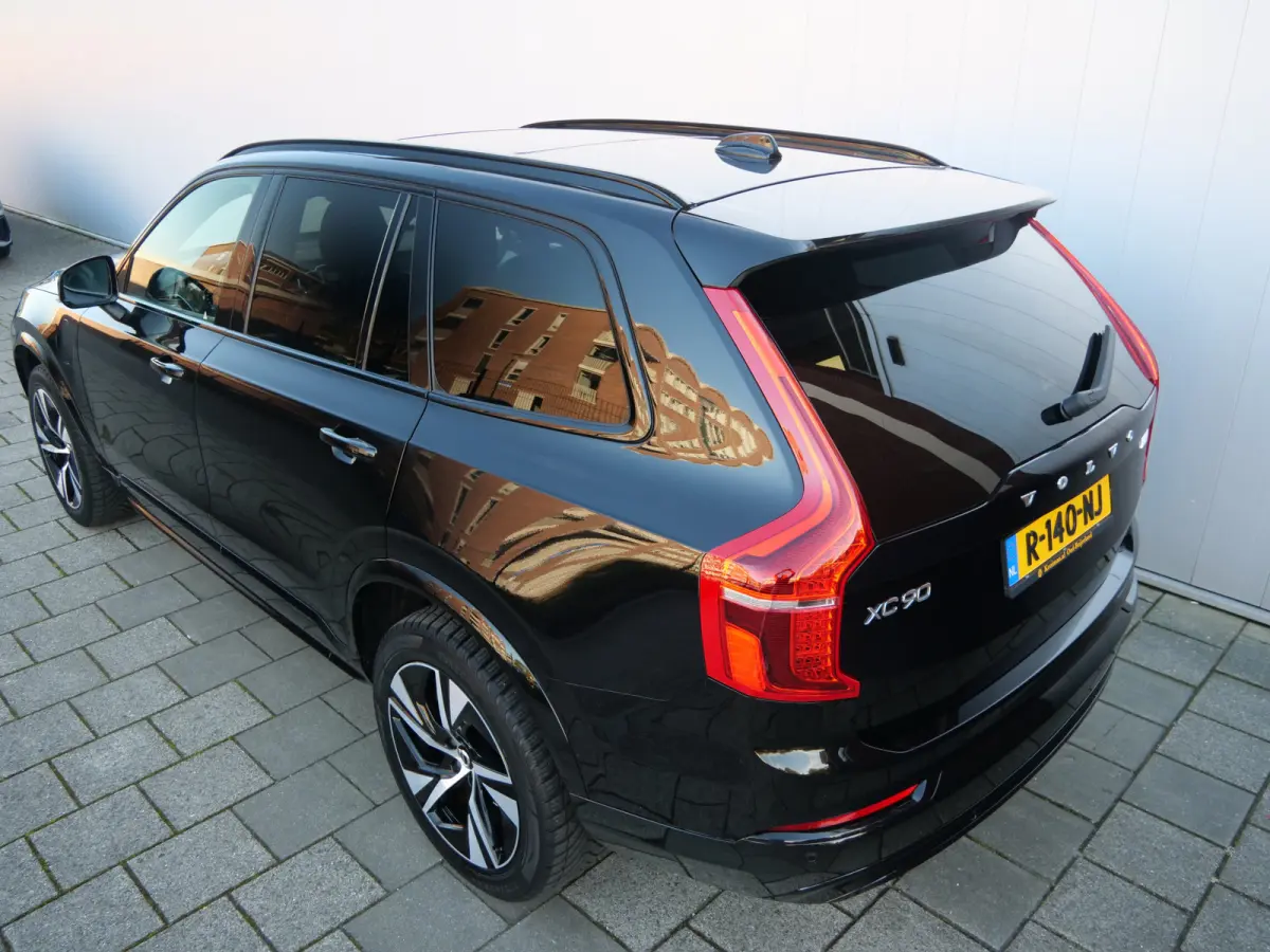 2.0 T8 Recharge AWD Inscription Exclusive 390 Pk Automaat 7-zitter Navi / DAB / Pano-dak / 360 camera / Apple Carplay