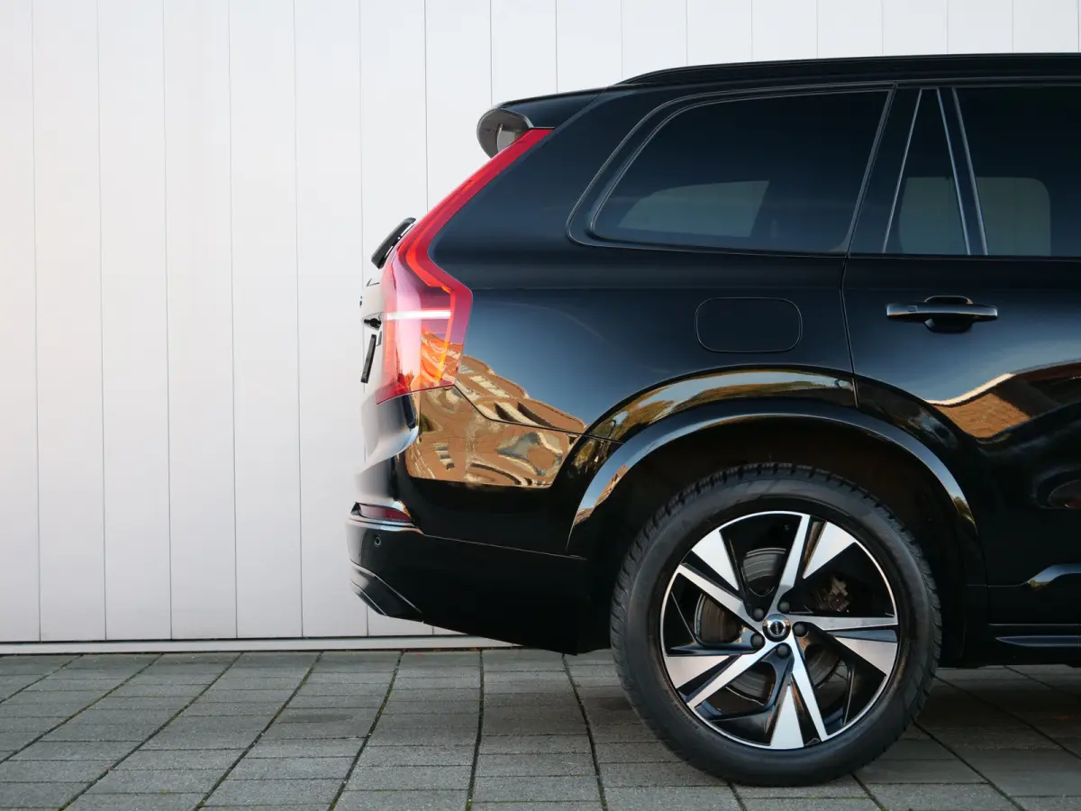 2.0 T8 Recharge AWD Inscription Exclusive 390 Pk Automaat 7-zitter Navi / DAB / Pano-dak / 360 camera / Apple Carplay